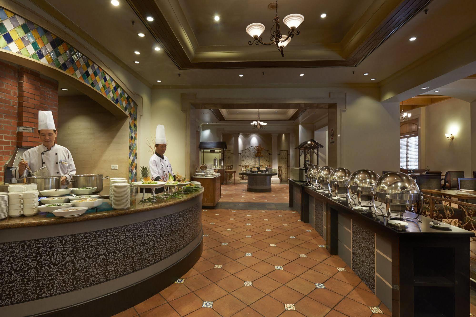 Grand Swiss-Belhotel Melaka Extérieur photo
