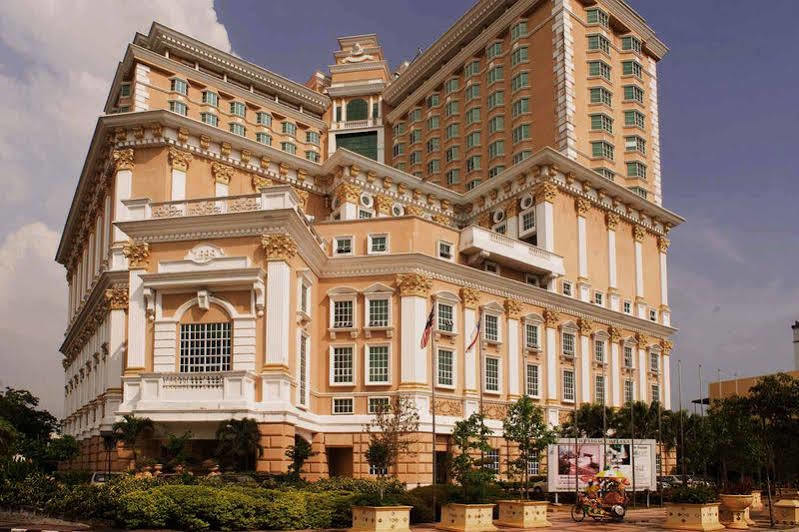 Grand Swiss-Belhotel Melaka Extérieur photo